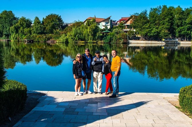 Small Group Tour to Mogosoaia Palace and Snagov Monastery - Căldărușani Monastery: art collection and forest-side atmosphere