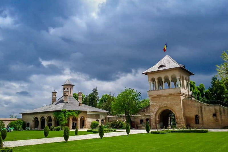Small Group Tour to Mogosoaia Palace & Snagov Monastery - A 5-Hour Route Beyond Bucharest’s City Noise