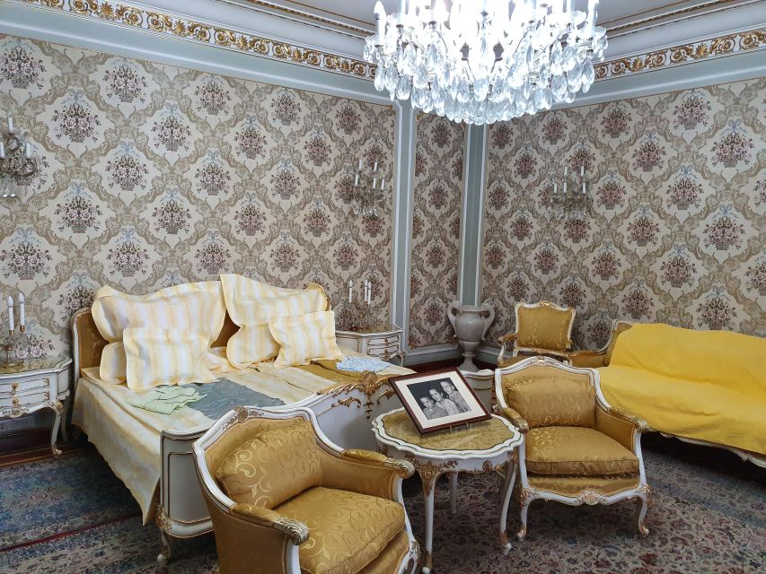 Snagov Monastery, Ceaușescu Mansion, & Village Museum - 6h - House of Ceaușescu (Spring Palace): power, design, and control