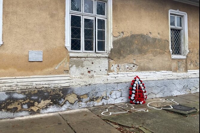 The Execution of Nicolae Ceauşescu, the end of communism - Bulevardul Carol I 68 in Târgoviște: The Trial and the Execution Site