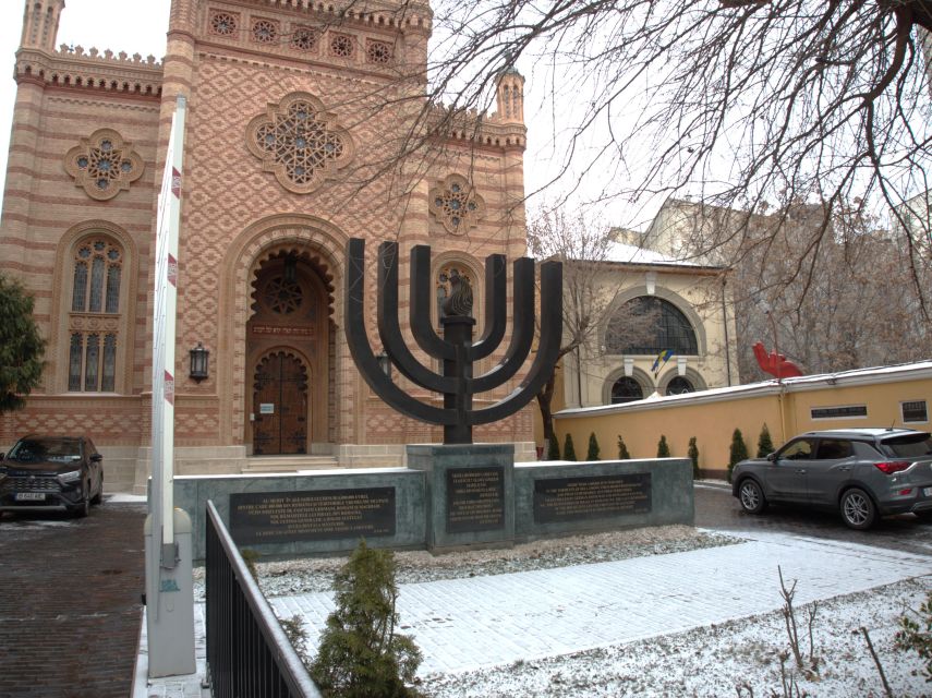 The Jewish heritage of Bucharest - half day walking tour - Start at Starbucks, then get oriented fast in Old Town