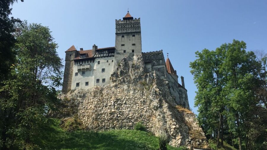 Three Castles in Transylvania Day Trip from Bucharest - From Bucharest to the Carpathians: the rhythm of a 14-hour loop