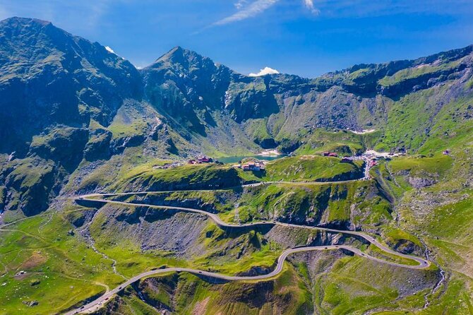 Transfăgărășan Highway & Balea Lake - Private Tour from Bucharest - Getting ready for the mountains: cold, curves, and cable-car reality