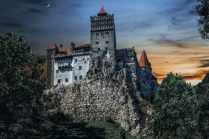 Transfer Bucharest -Brasov with Targoviste and Bran Castle visits - The practical value of a Bucharest-to-Castles private day