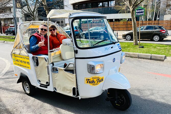 Tuk Tuk Bucharest Romantic Tour with miniBAR - A 2-person tuk-tuk with miniBAR: the “romantic” part that actually matters