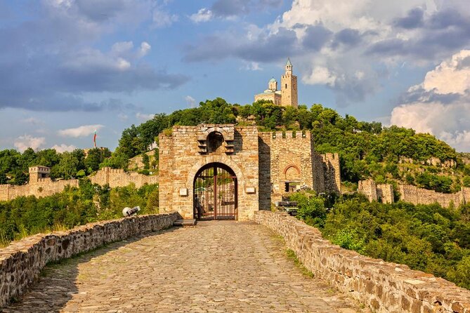 Visit Bulgaria - Veliko Tarnovo Medieval Fortress - Private tour from Bucharest - Bucharest to Veliko Tarnovo: The long drive that makes sense